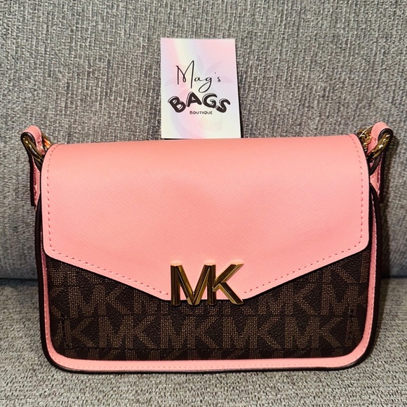 Michael Kors: MK Logo Signature Monogram Flap Primrose Crossbody Bag - Picture 6 of 13